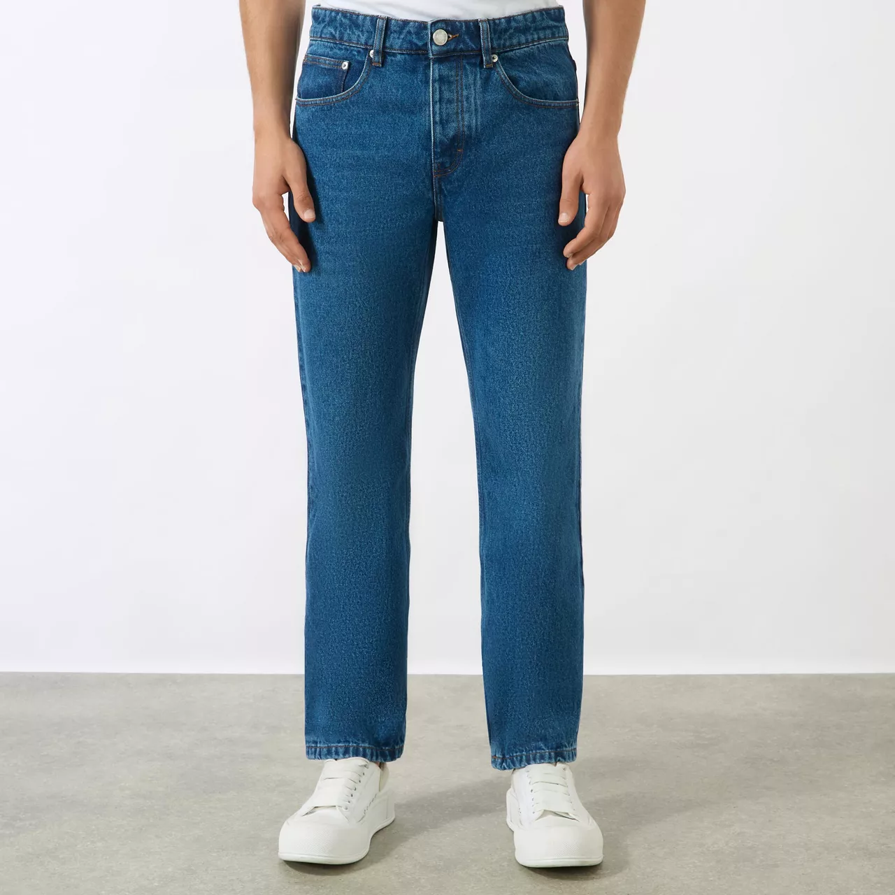 AMI Classic-Fit Straight-Leg Jeans - Blue