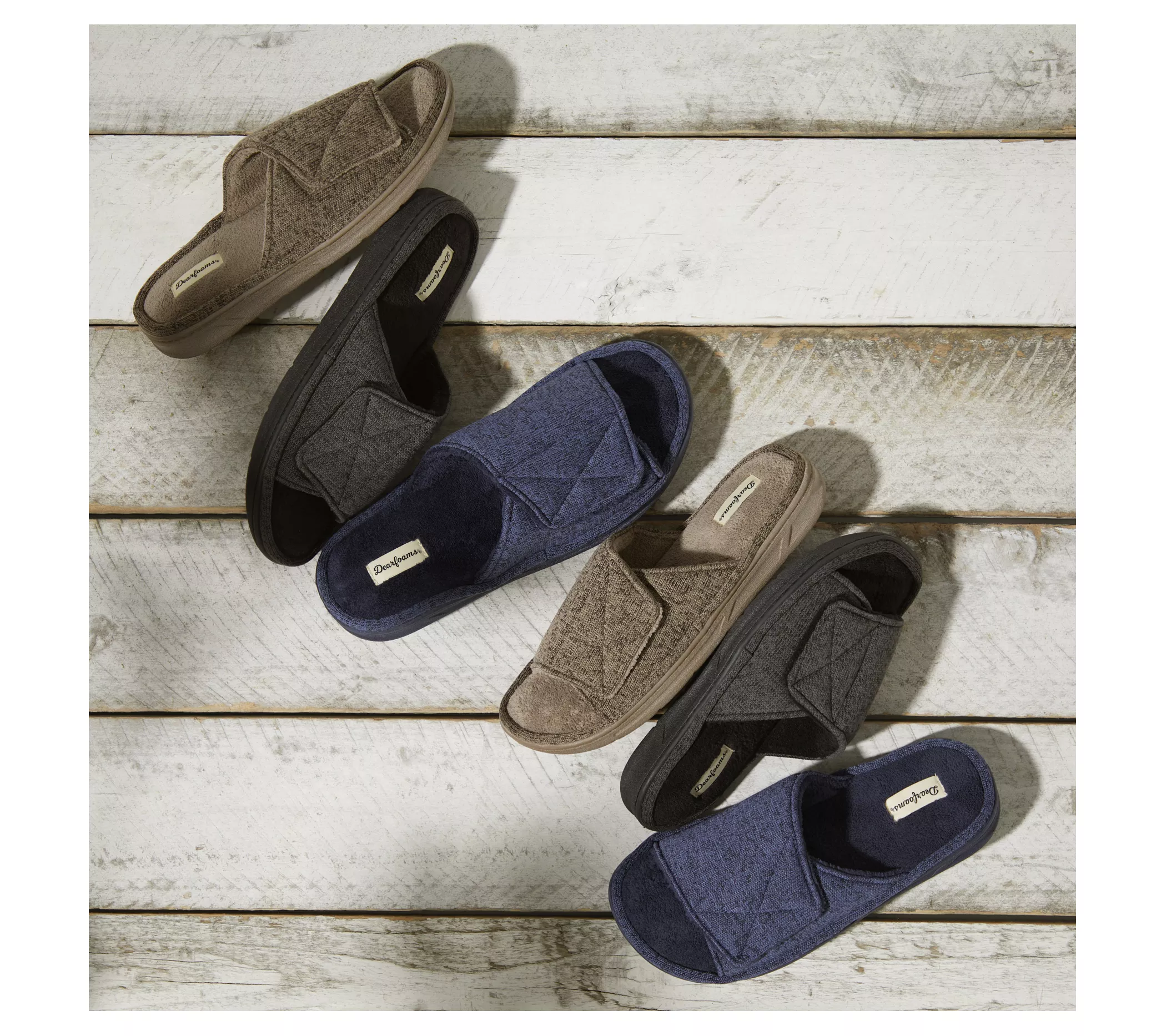 Dearfoams Men's Adjustable Memory Foam Slide Slipper - Chase