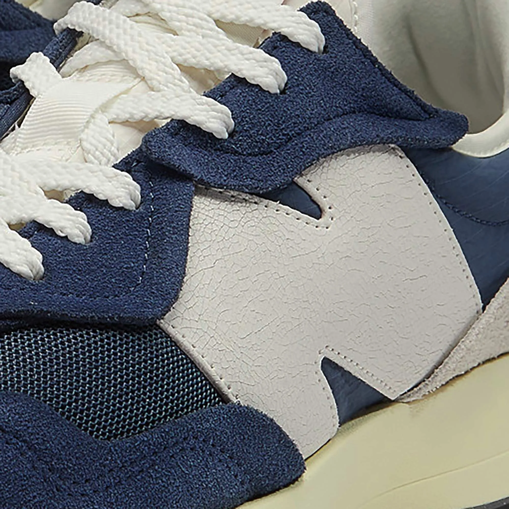 New Balance 327 - Vintage Indigo Navy