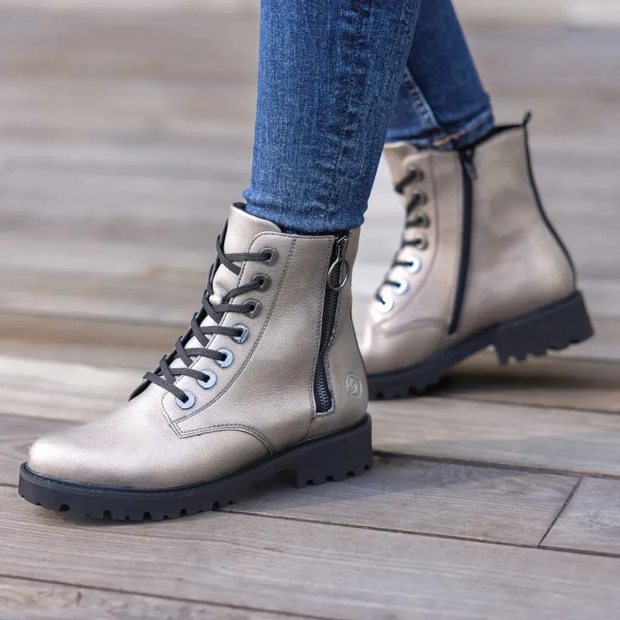 Remonte D8671-91 Metallic Biker Boot