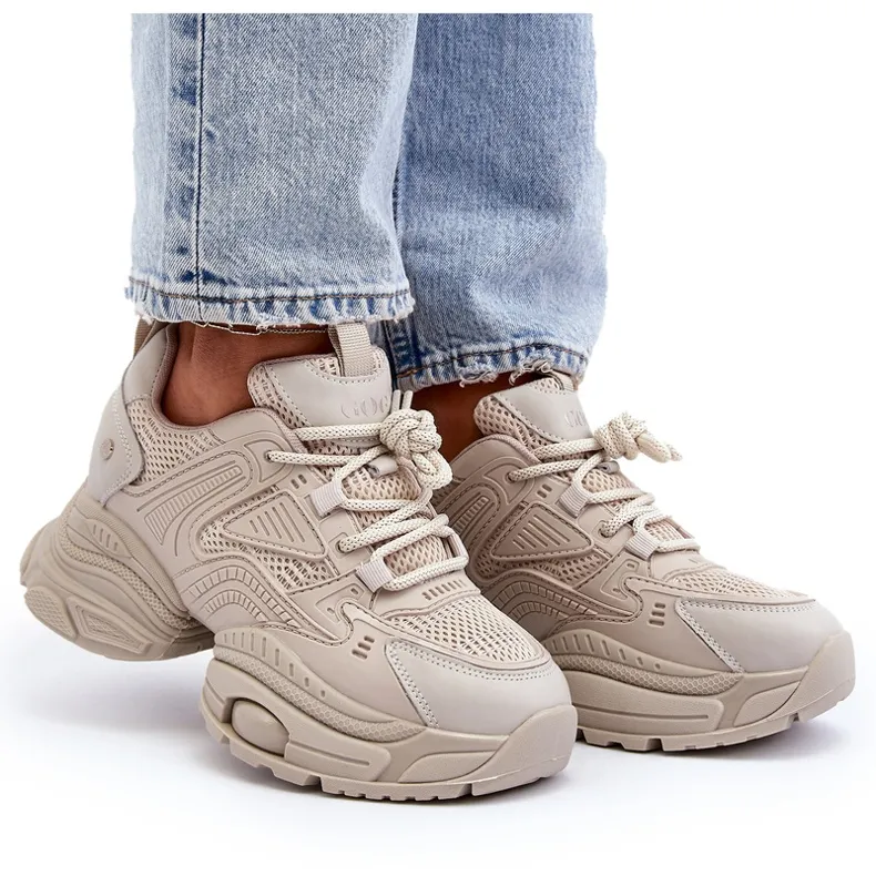 Sneakers on a massive sole GOE NN2N4046 Beige