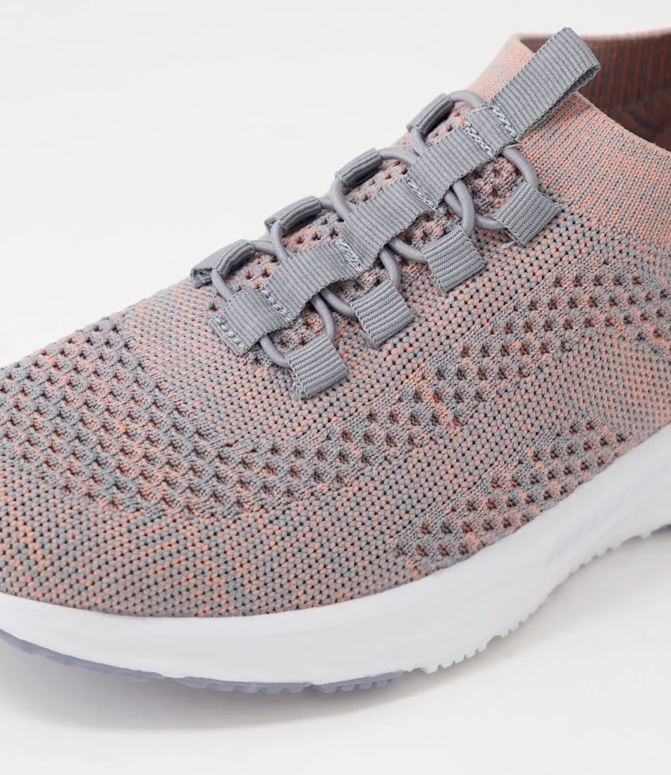 SUPERSOFT Perris Peach Speckle Knit Sneakers