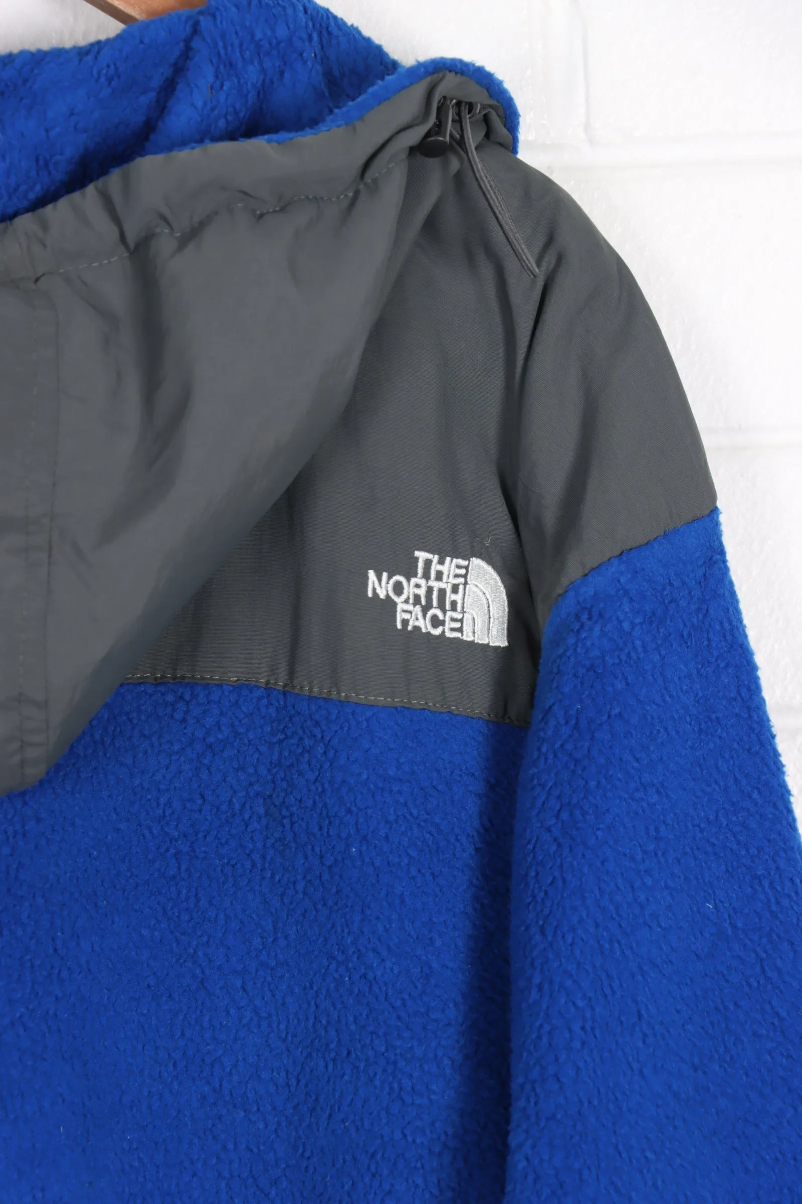 THE NORTH FACE Royal Blue Embroidered Panel Hooded Fleece (XXXL)