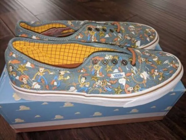 Vans x Toy Story Authentic Woody Print Denim Pixar 4 Sne...