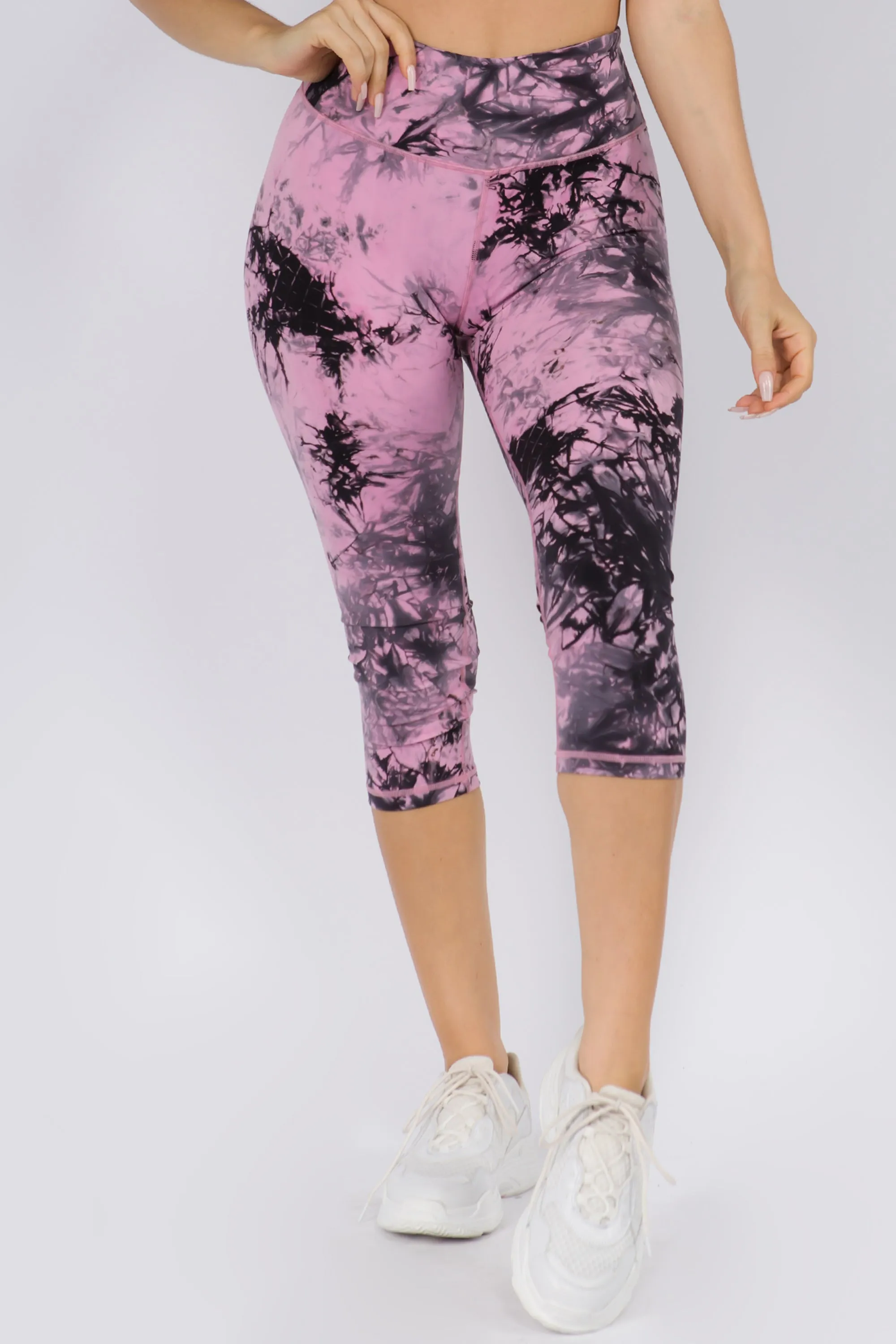 Wild and Free Active Tie-Dye Print Capri Leggings