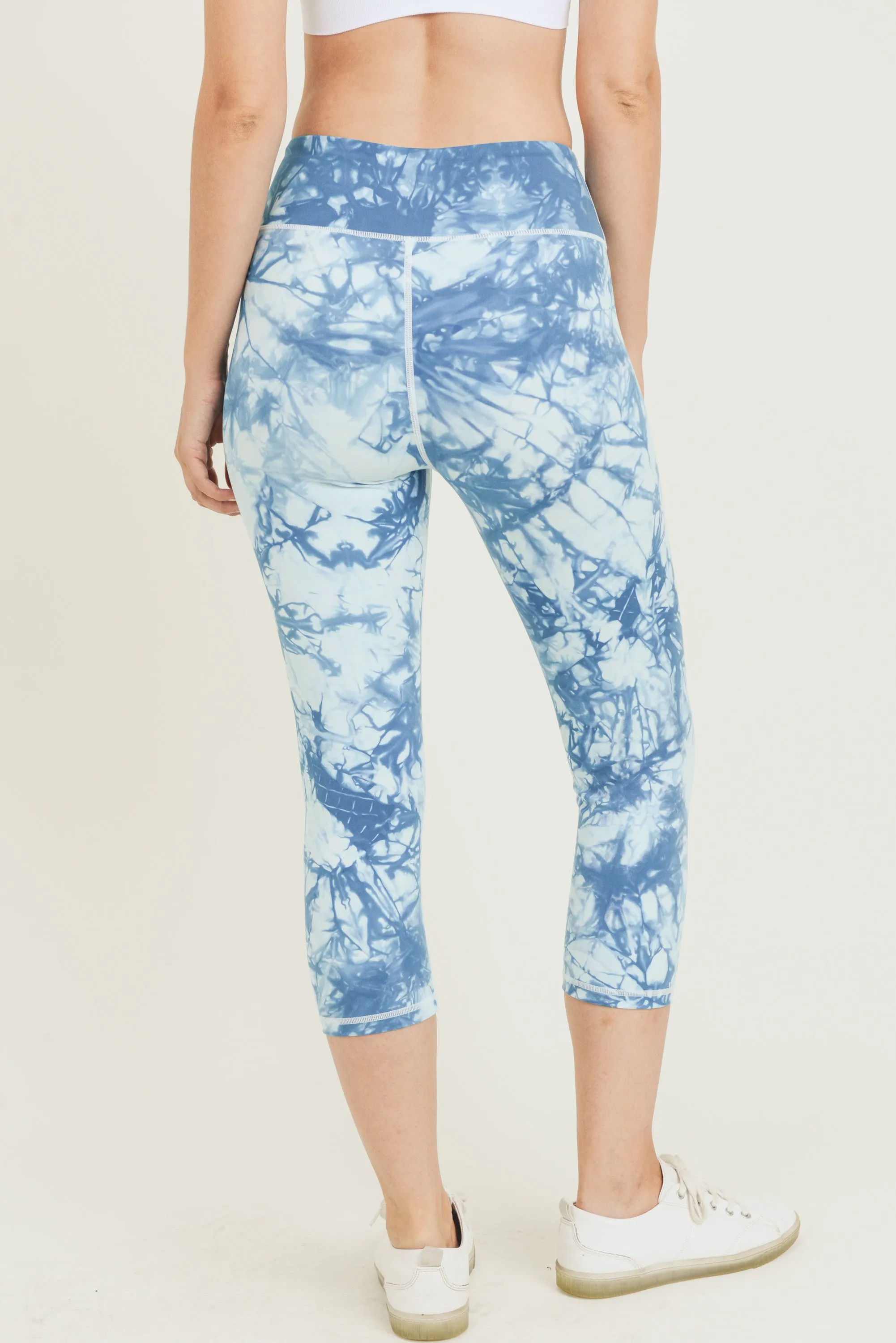 Wild and Free Active Tie-Dye Print Capri Leggings